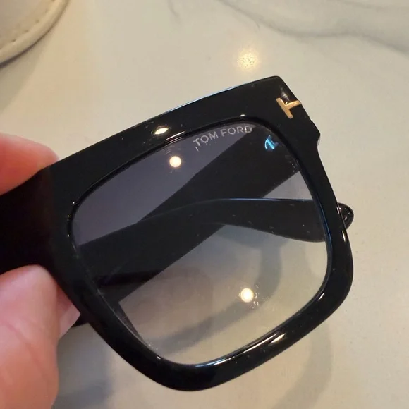 Tom Ford Black Designer Sunglasses - Picture 3 of 9